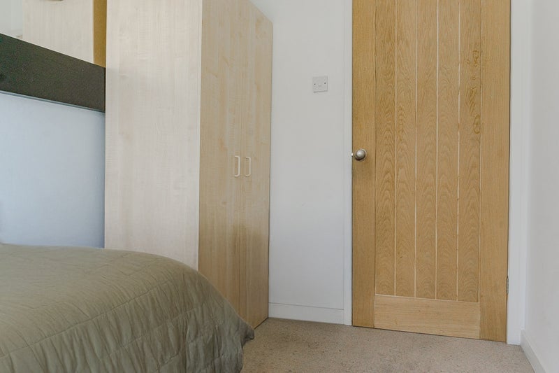 Room Wiltshire Close in Greater London