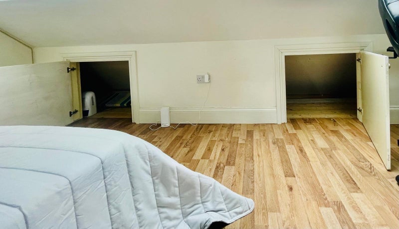 Room Sunningdale Avenue in Greater London