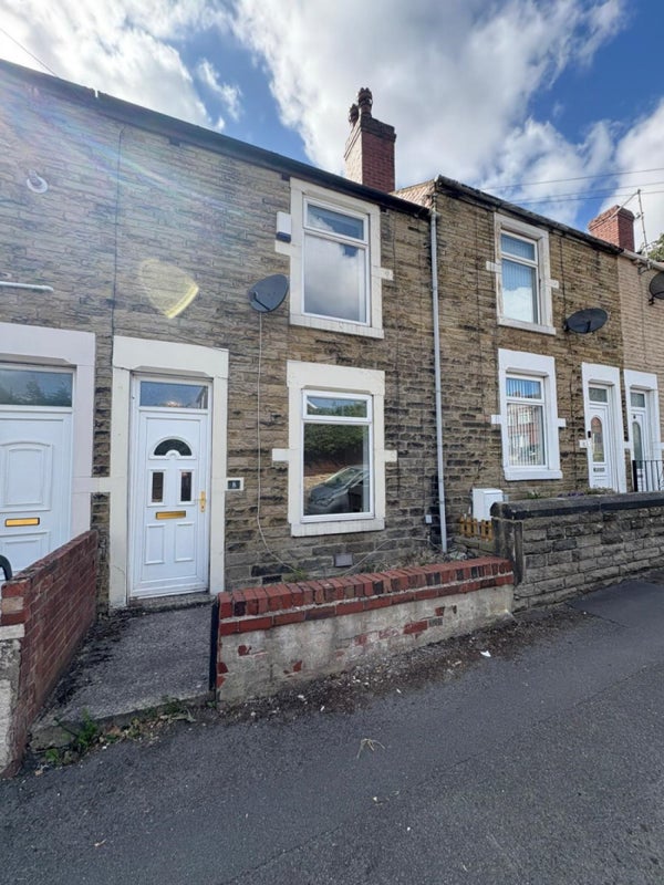 Flat West Avenue in Barnsley