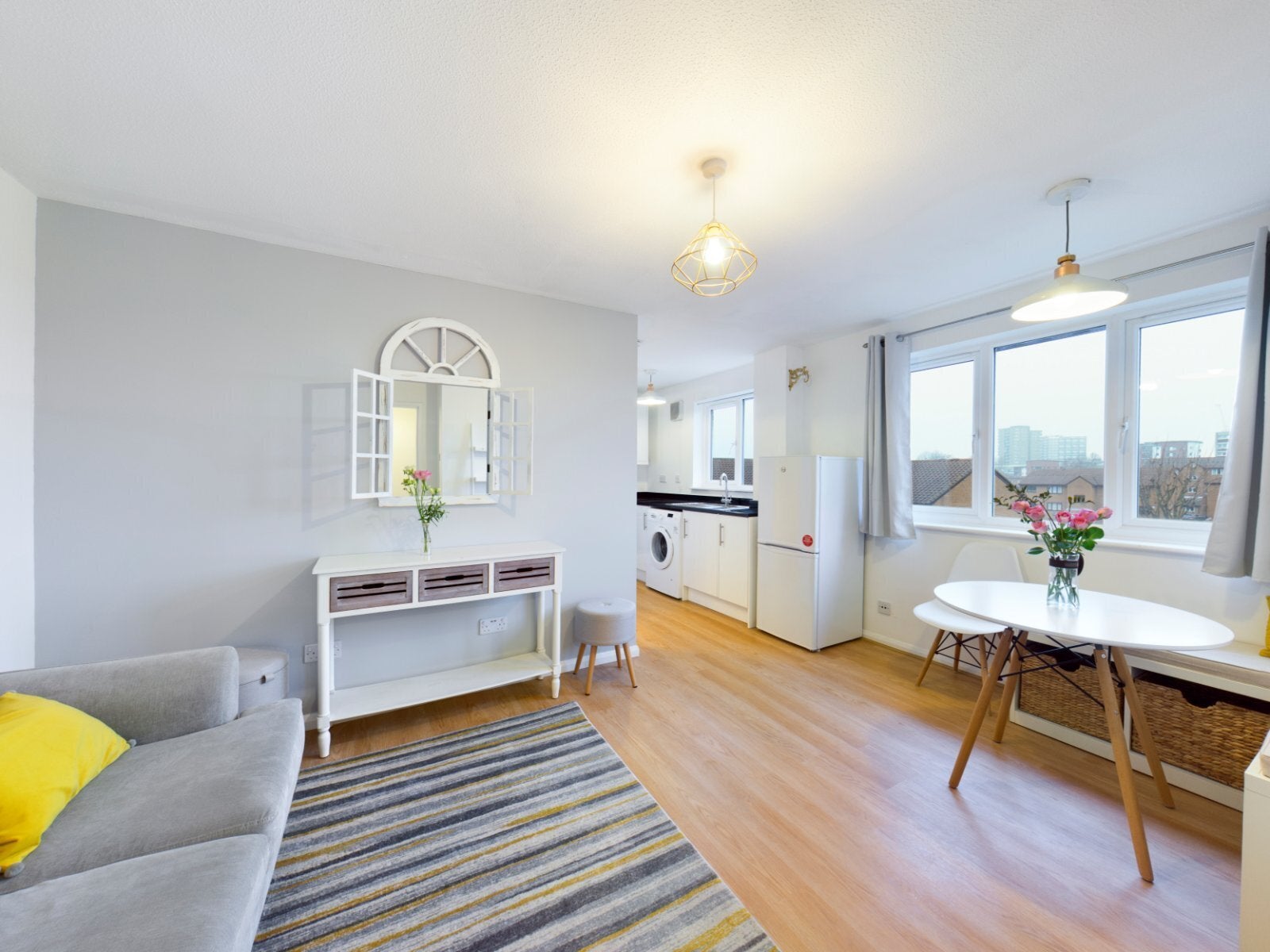 Flat John Silkin Lane in Greater London