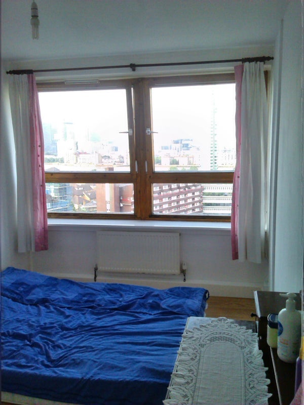 Flat Oxestalls Road in Greater London