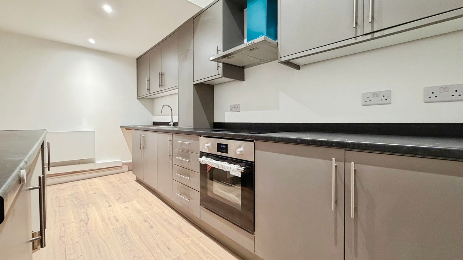 Flat Hambridge Road in Newbury