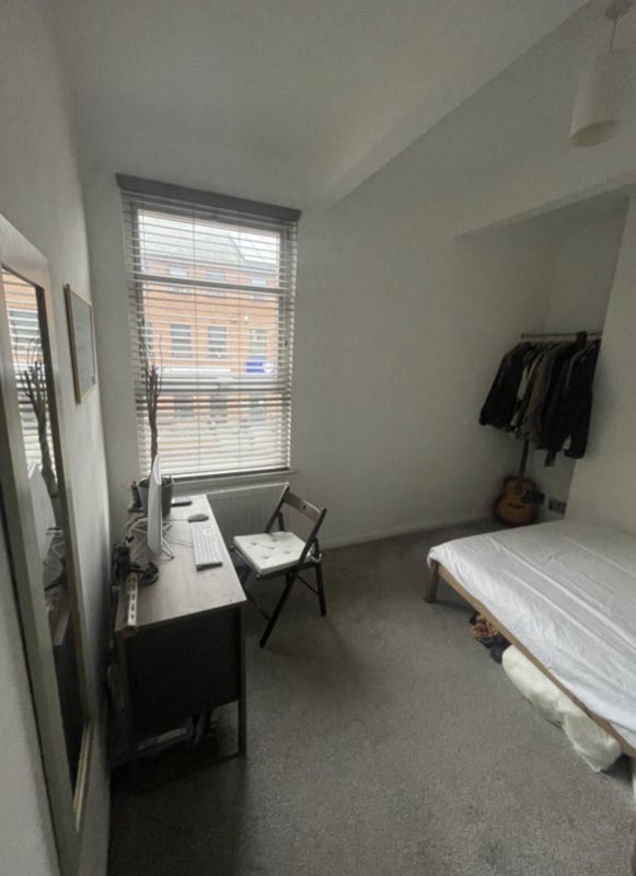 Room Townhead Street in Sheffield