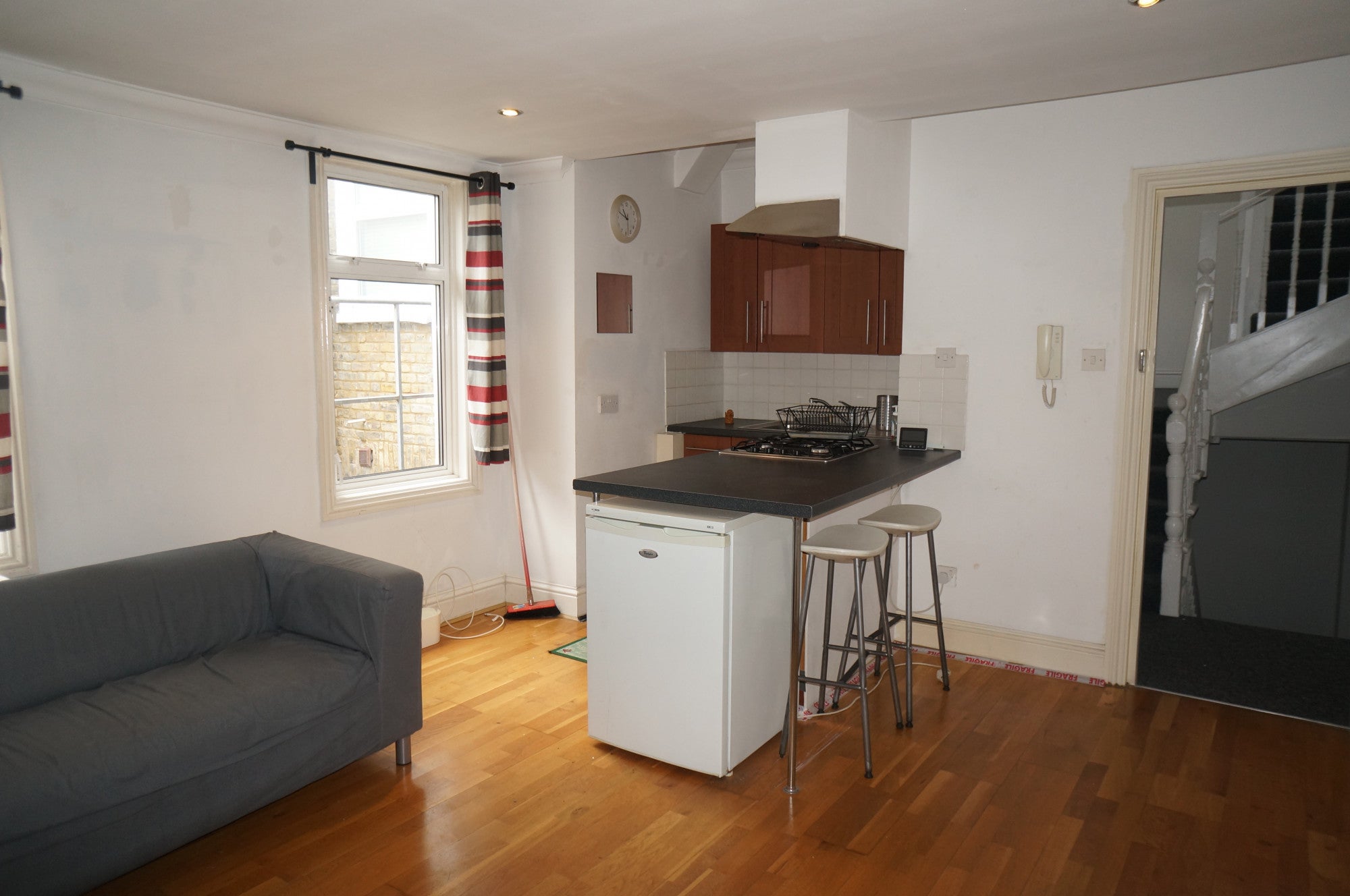 Flat Salusbury Road in London