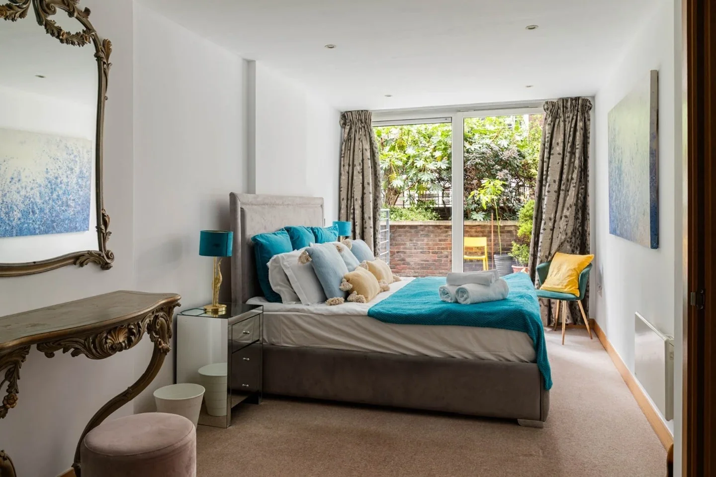 Flat John Islip Street in City of Westminster