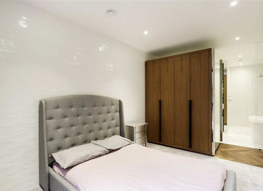 Flat New Union Square in Greater London