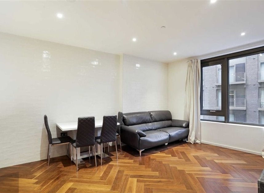 Flat New Union Square in Greater London