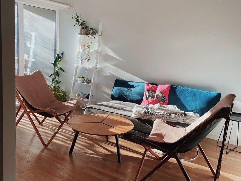 Flat Broadfield Lane in Greater London