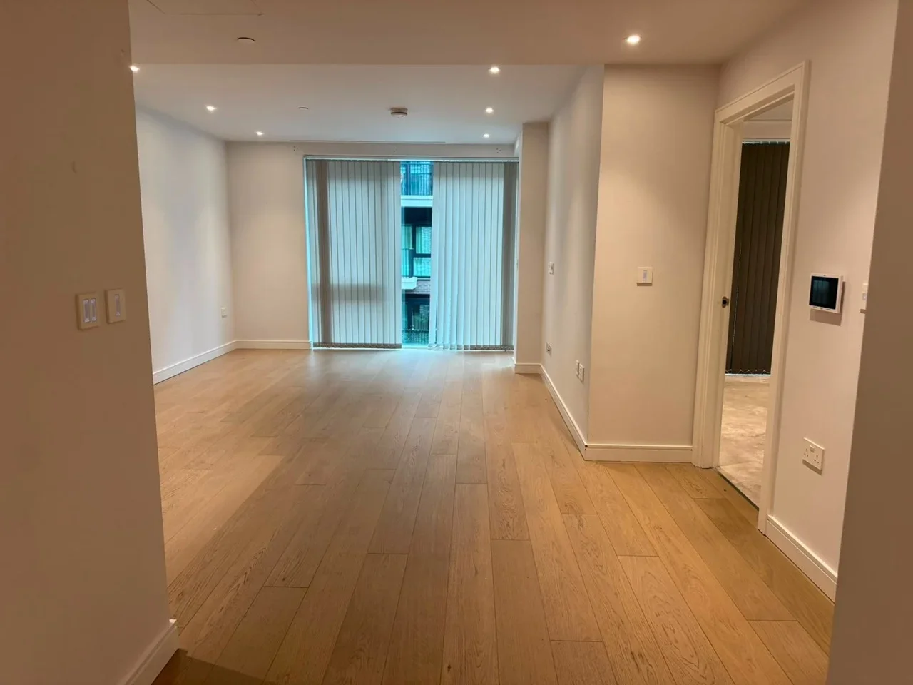 Flat Thurstan Street in Greater London