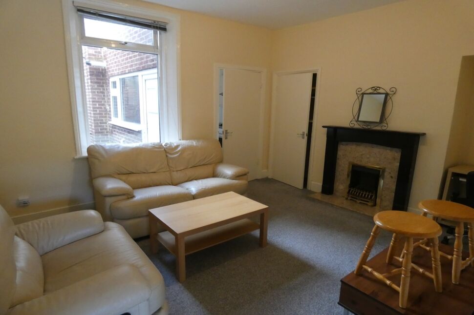 Flat Chippendale Place in Newcastle upon Tyne