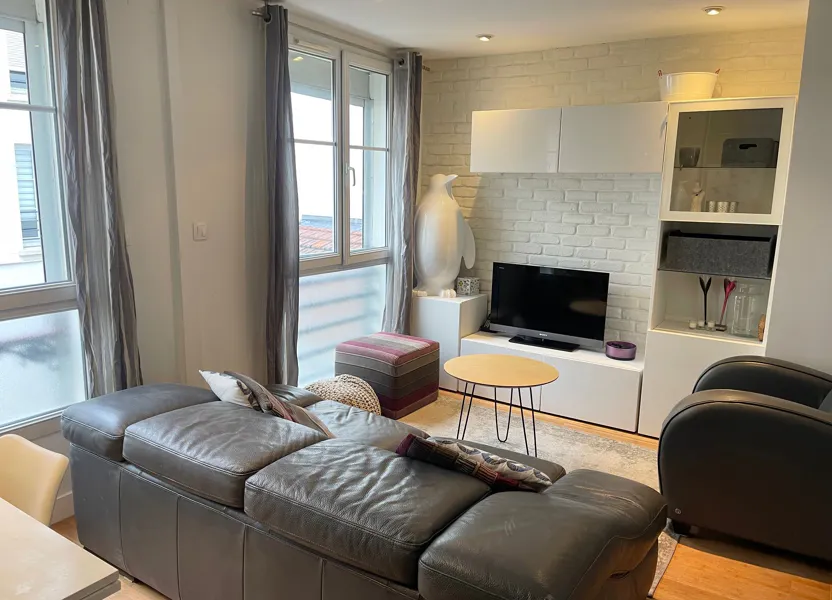 Flat Rue Jules Verne in Levallois-Perret