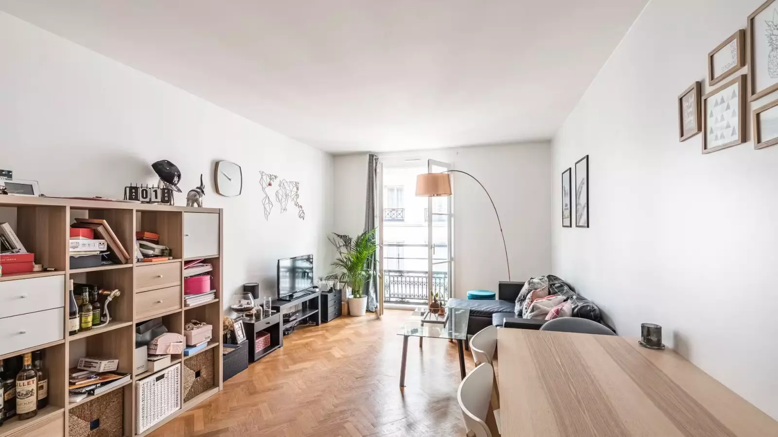 Flat Boulevard Montmartre in Paris
