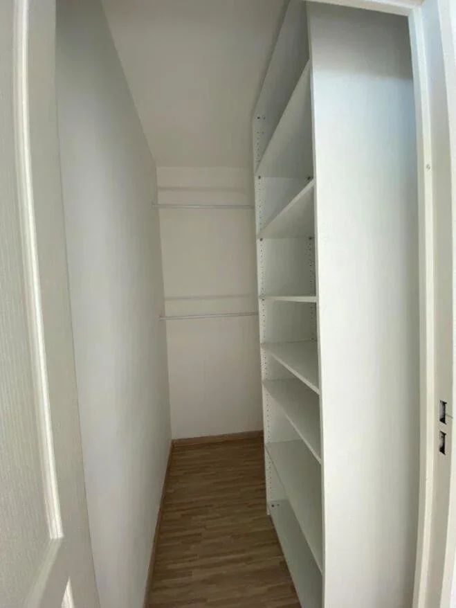 Flat Allée Léopold Sédar Senghor in Lyon