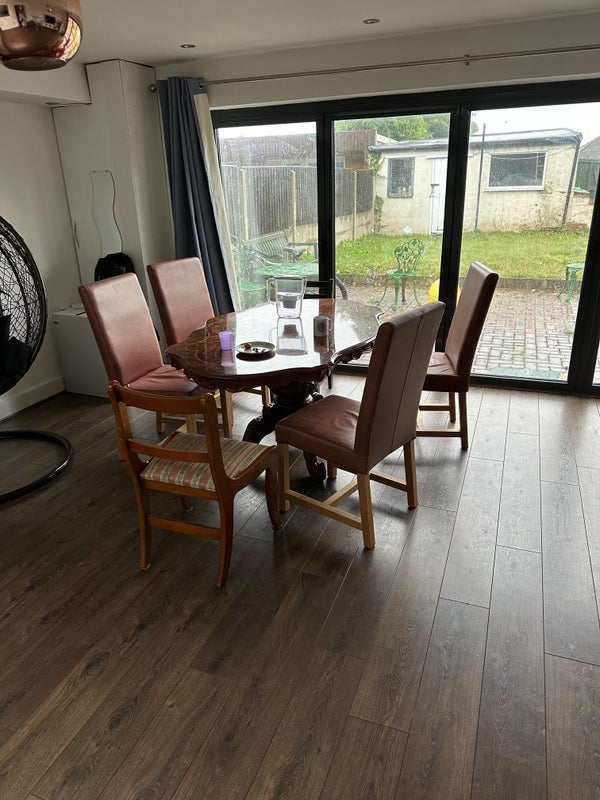 Room Arundel Drive in Greater London