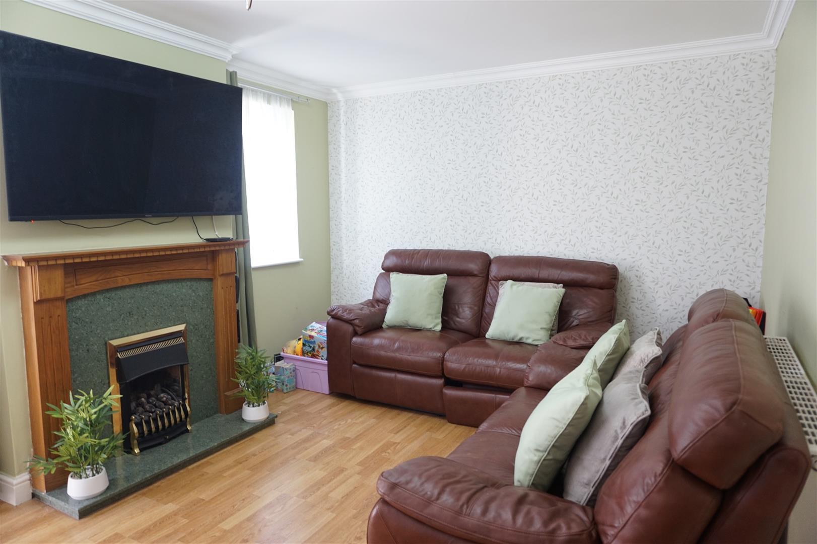 House Longdon Close in Redditch