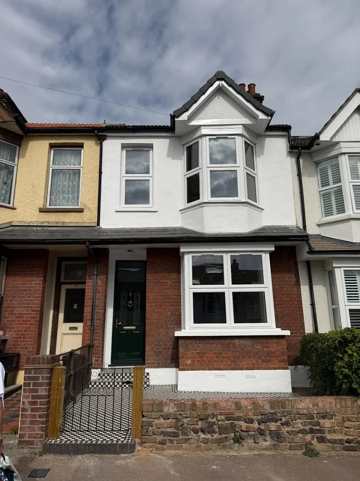 House Ingatestone Road in Greater London