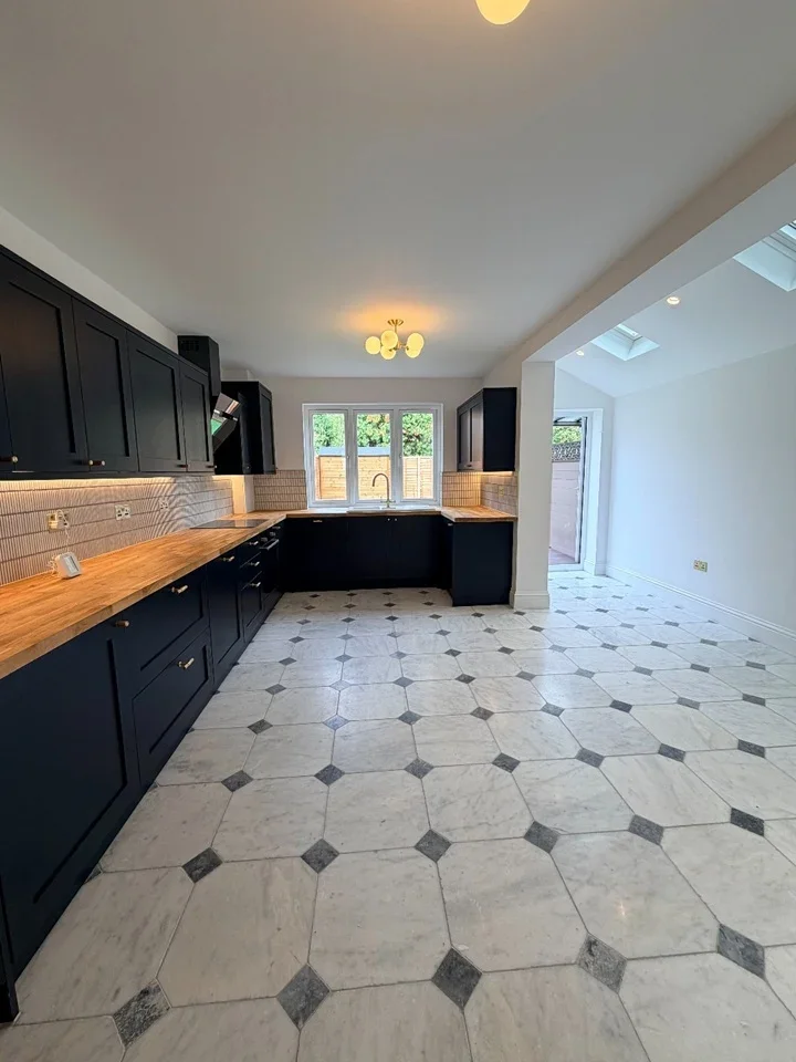 House Ingatestone Road in Greater London