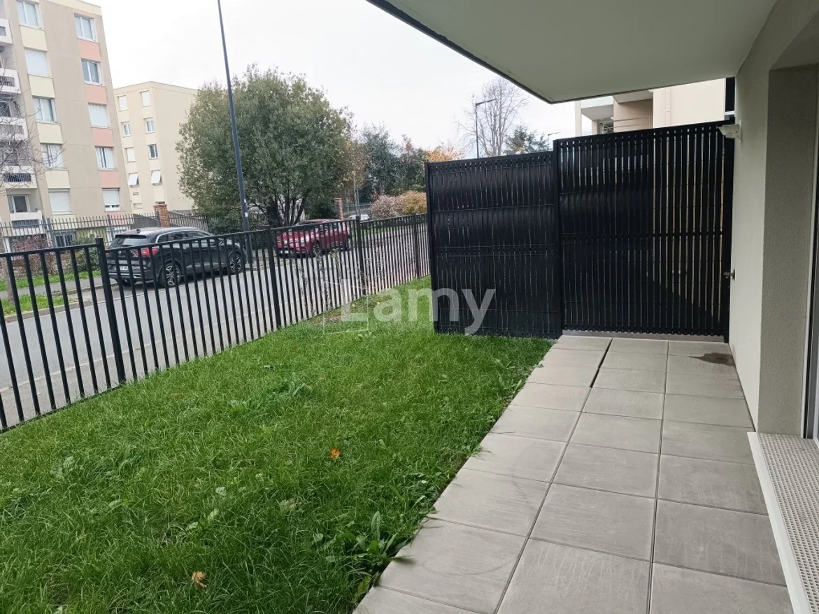 Flat Rue Jean Maltrud in Le Havre