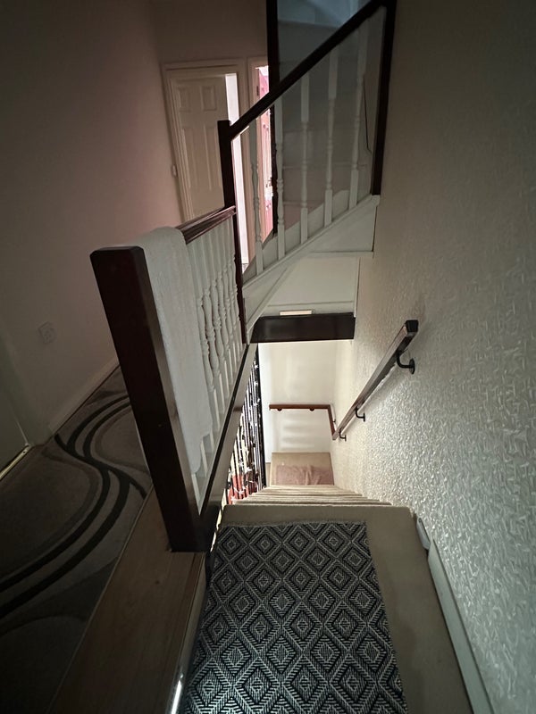 Room Cardiff Road in Pontypridd