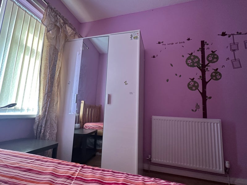 Room Cardiff Road in Pontypridd