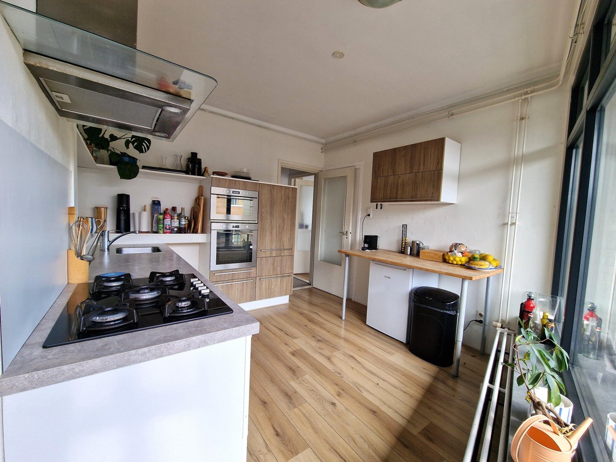 Appartement Valkenstraat 12