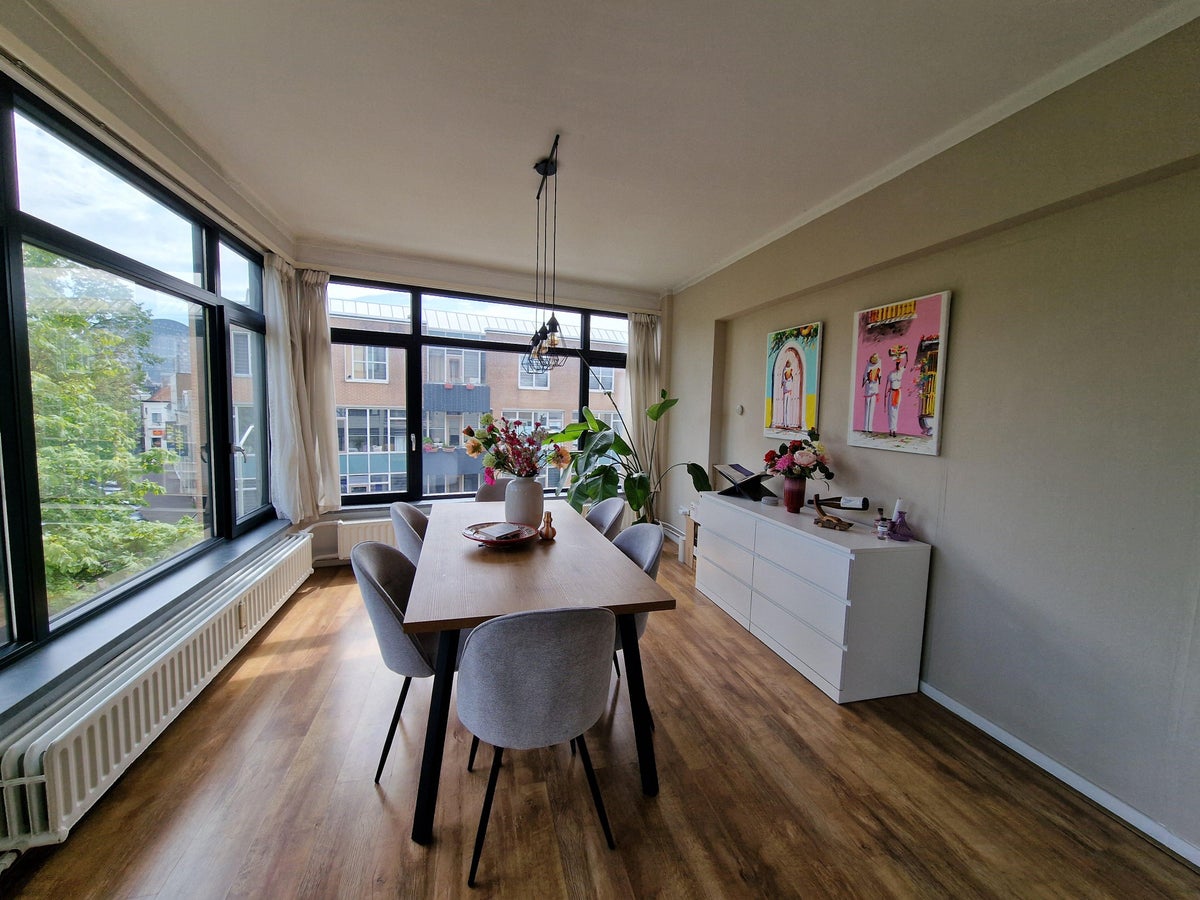 Appartement Valkenstraat 10
