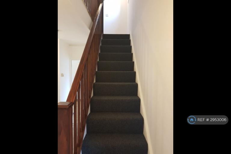 House Congleton Grove in Greater London