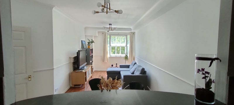 Room Cartwright Street in Greater London