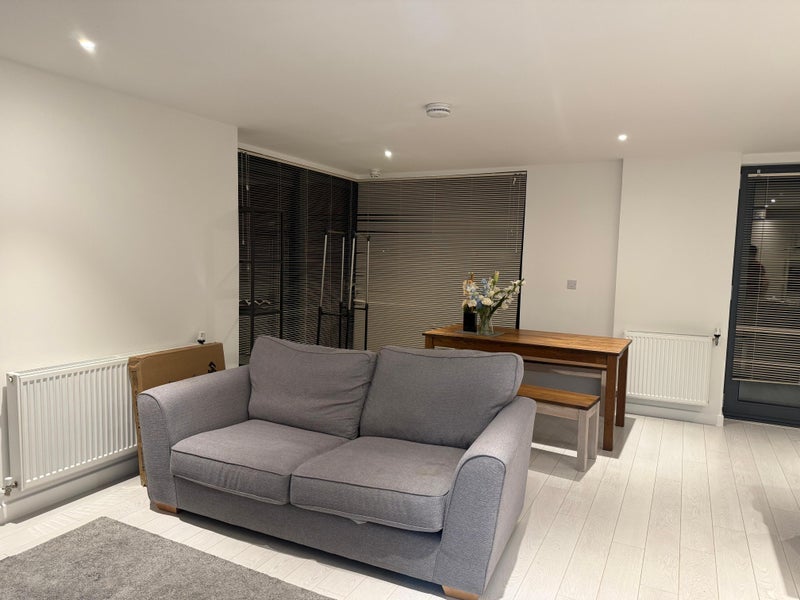 Room Mill Mead Road in Greater London