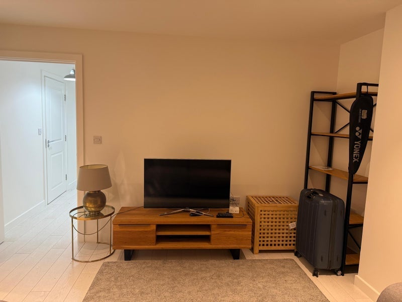 Room Mill Mead Road in Greater London