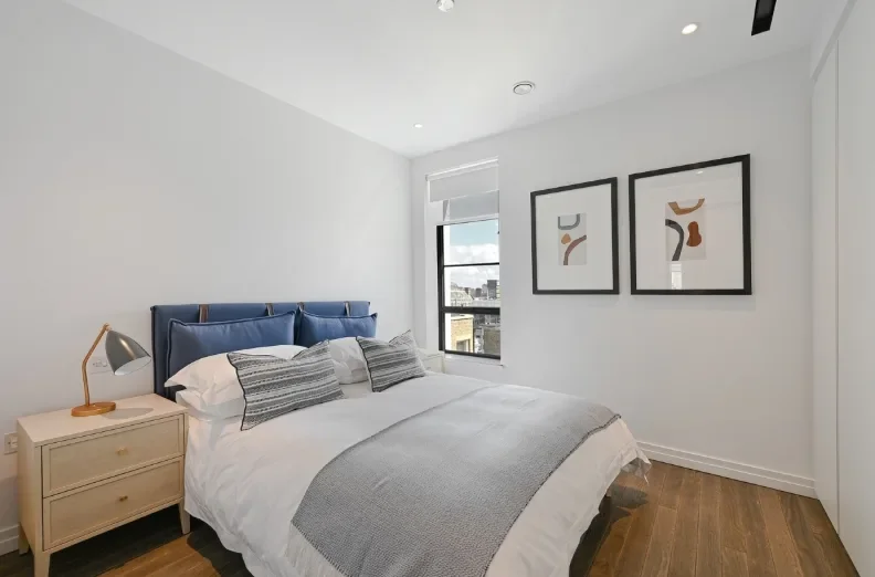 Flat Margaret Street in City of Westminster