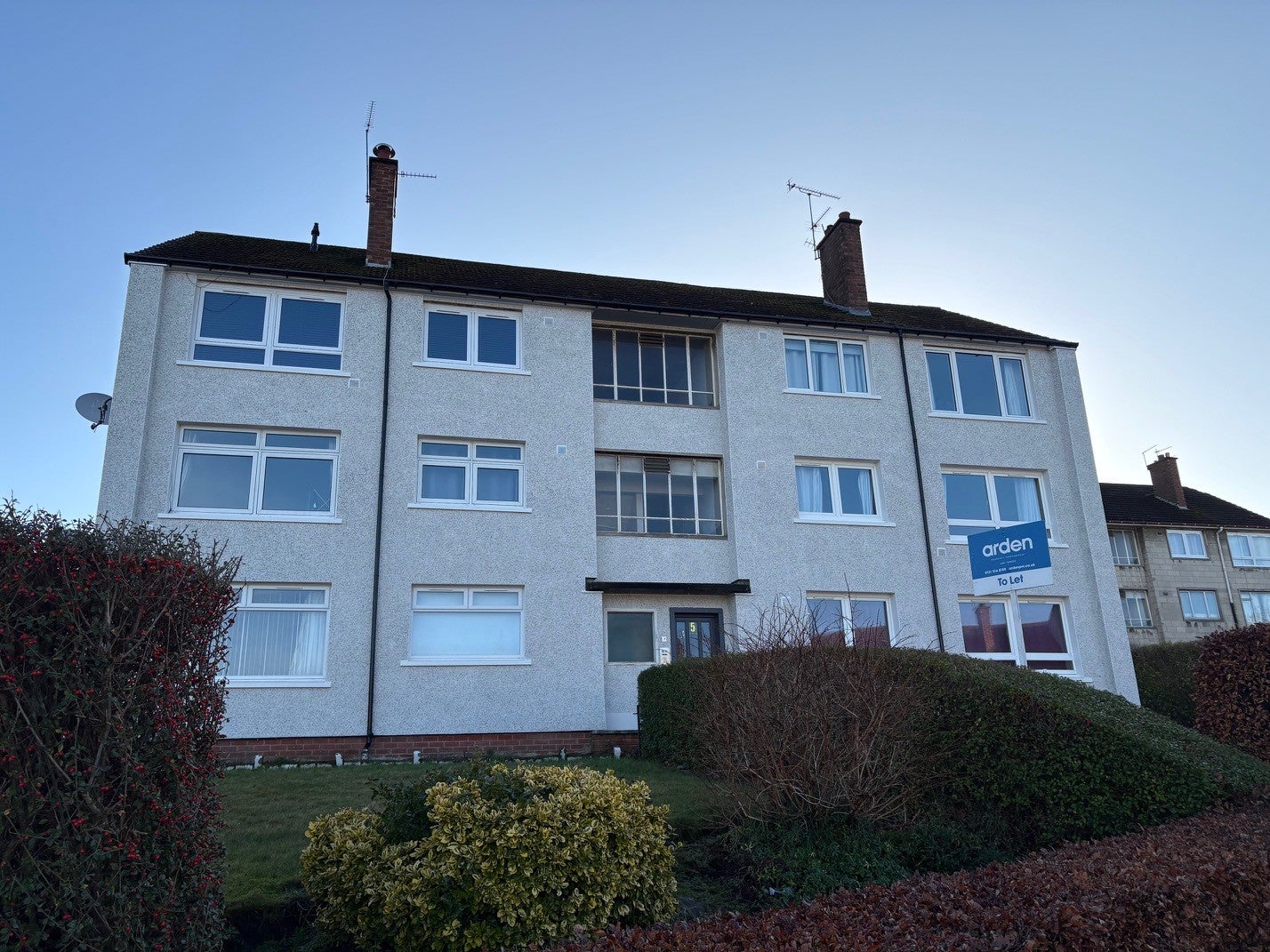 Flat Oxgangs Farm Drive in City of Edinburgh