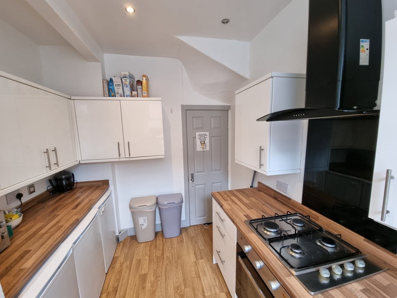 Flat Glossop Mount in Leeds