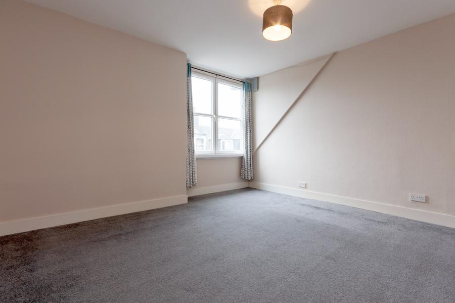 Flat Rosemount Place in Aberdeen City
