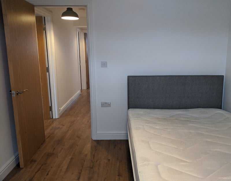 Flat Coldharbour Lane in Greater London