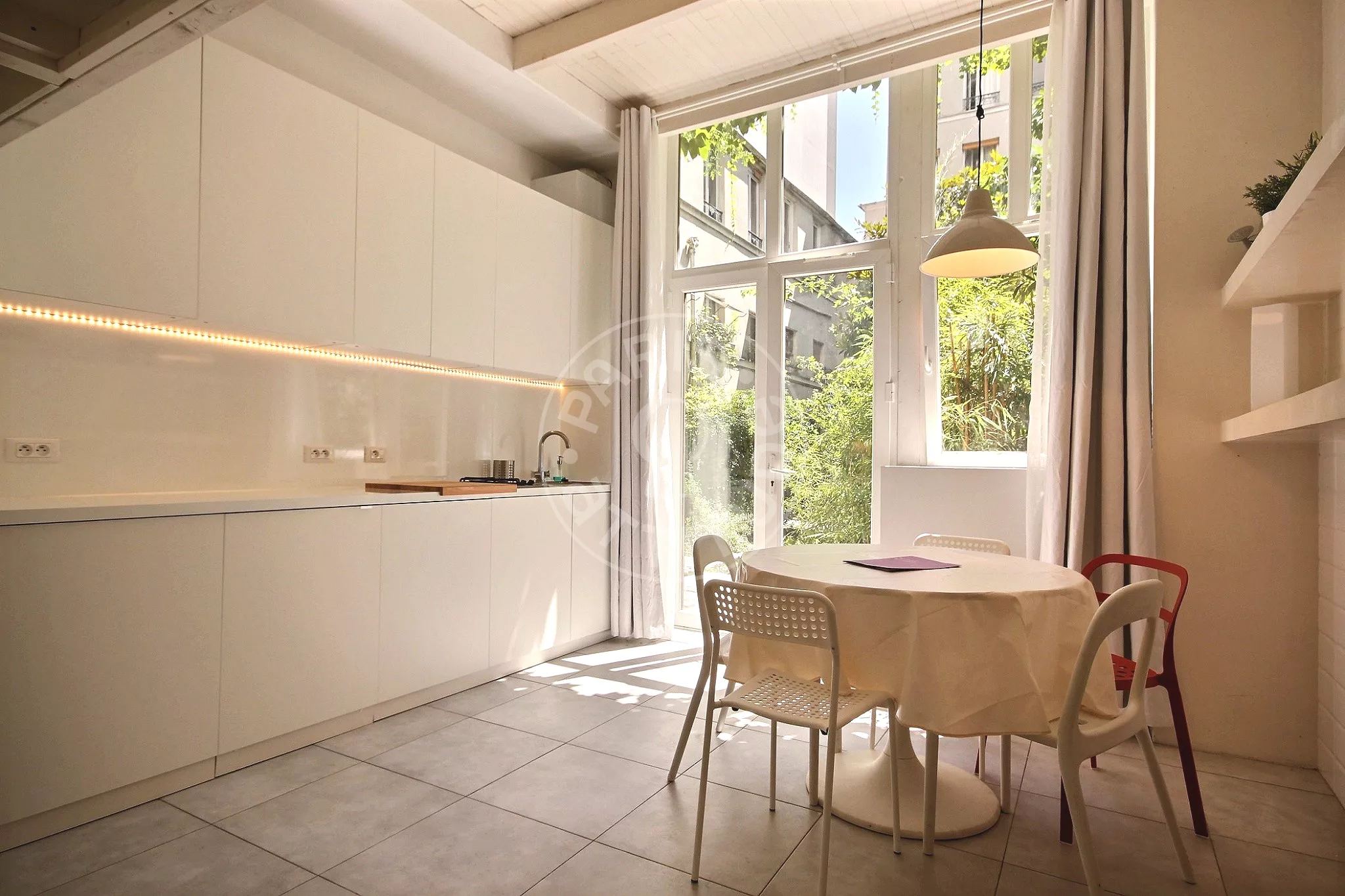 Appartement Rue de Montreuil à Paris