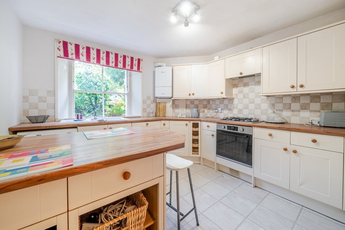Flat Evesham Road in Cheltenham