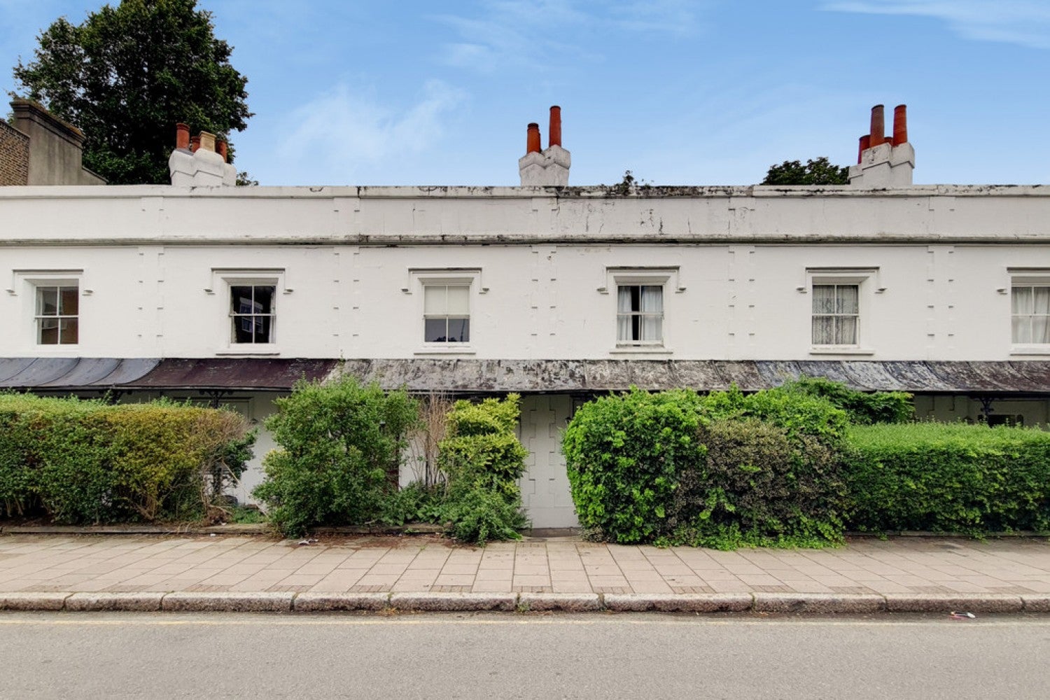 House Belvedere Road in Greater London
