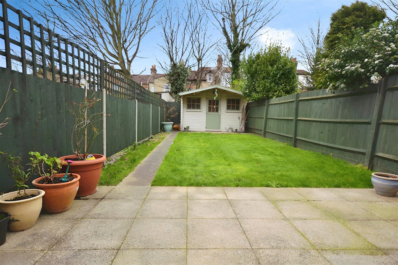 House Quicks Road in Greater London