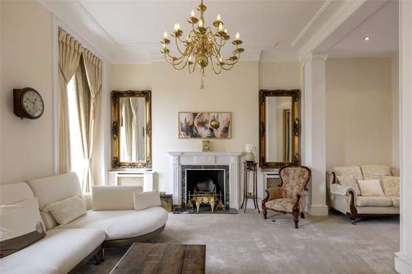 House Chester Terrace in Greater London