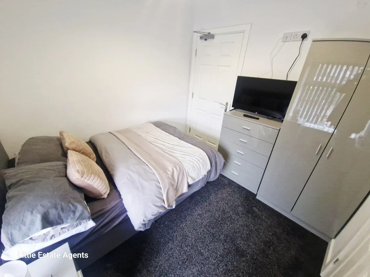 Room Claughton Street in St Helens