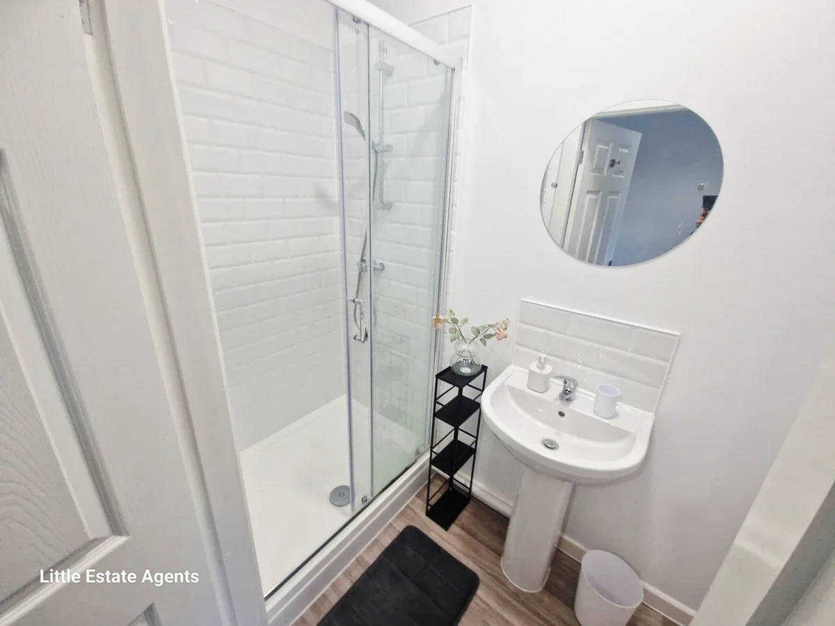 Room Claughton Street in St Helens