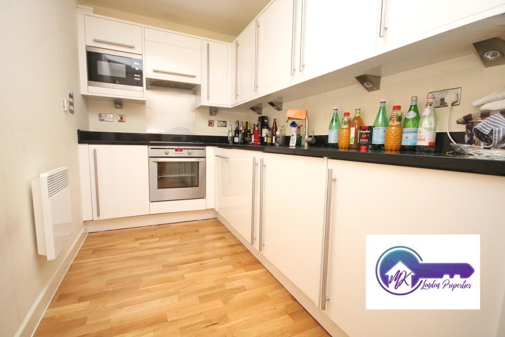 Flat Basire Street in Greater London