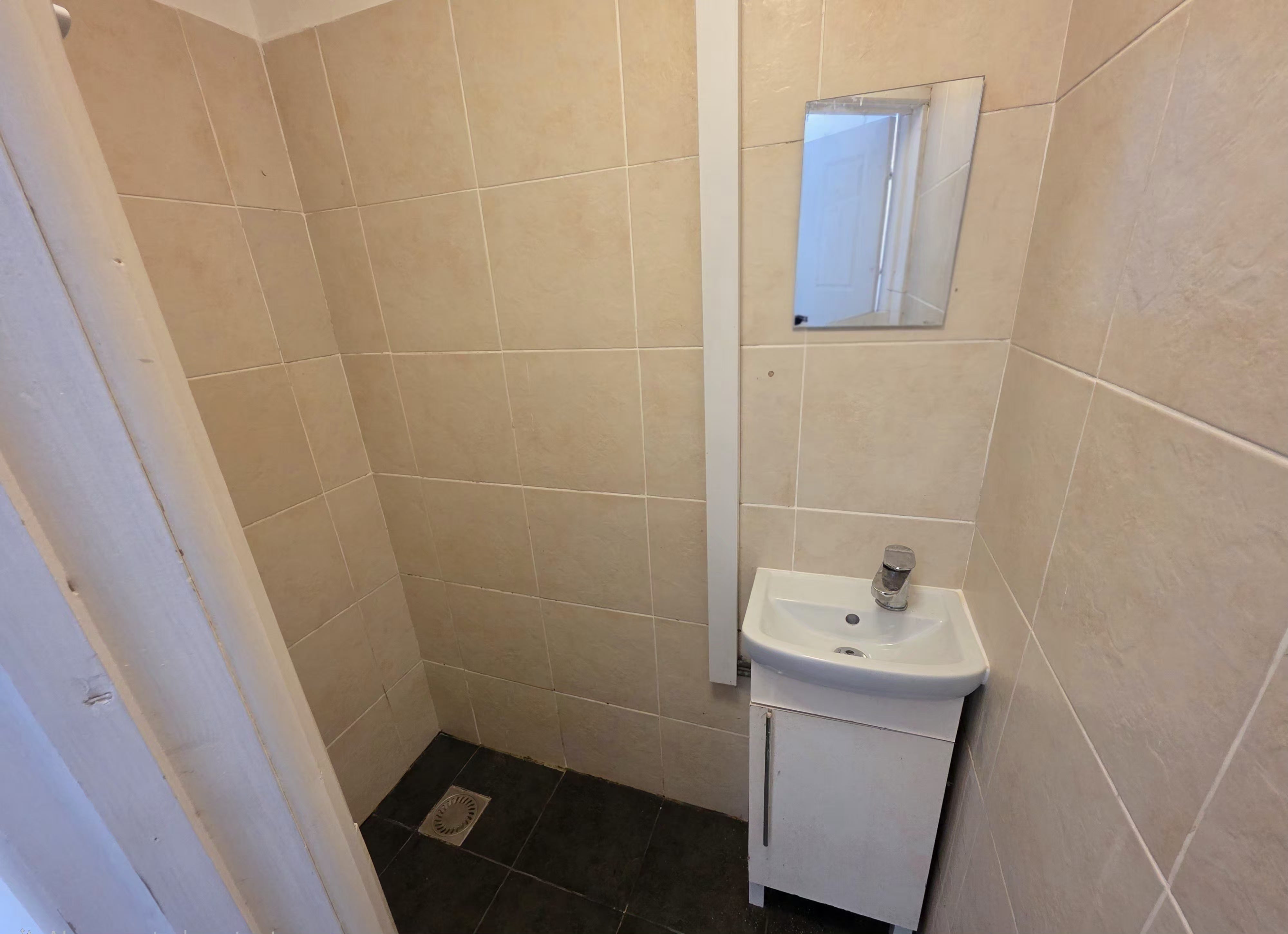Flat Seaton Road in Yeovil