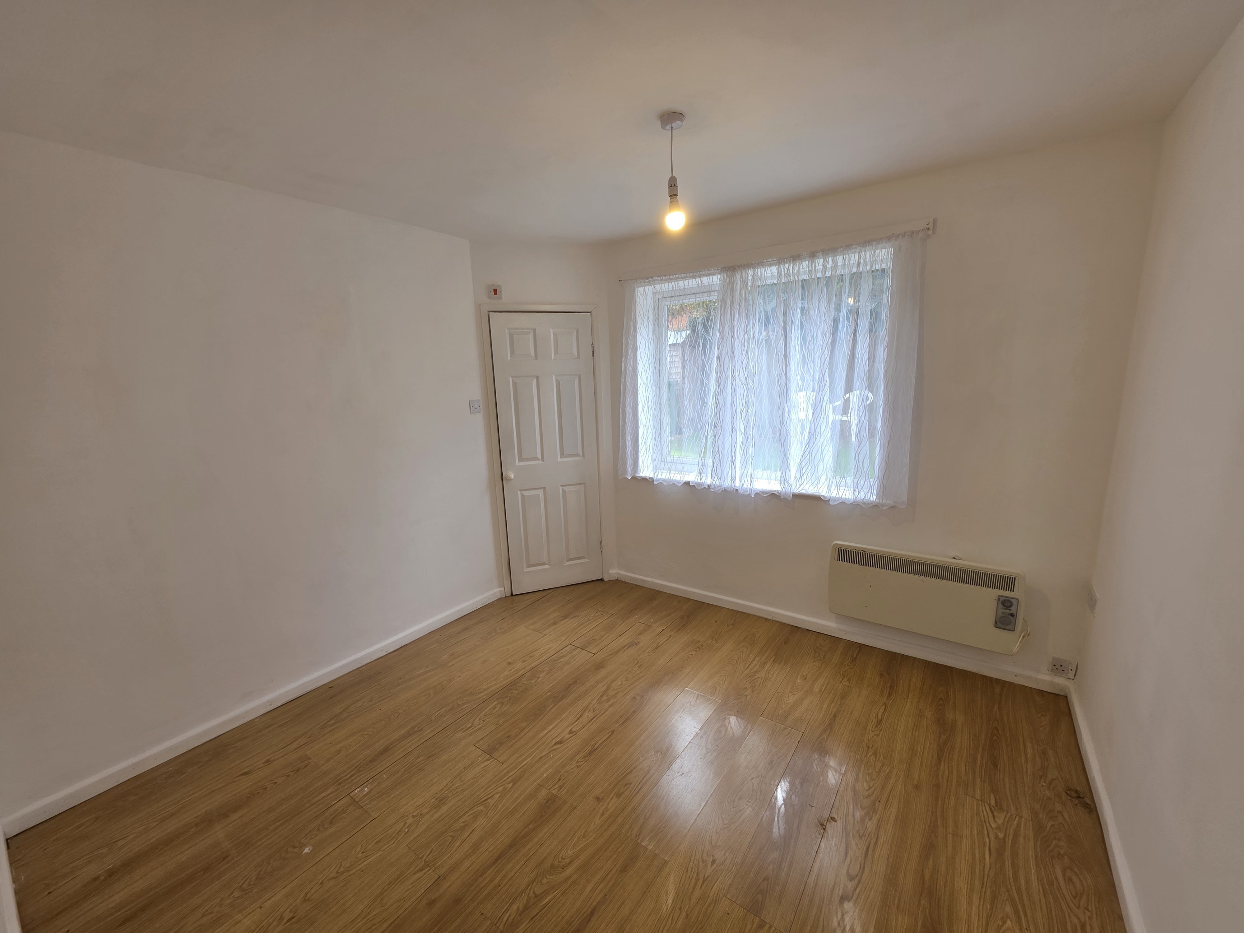 Flat Seaton Road in Yeovil