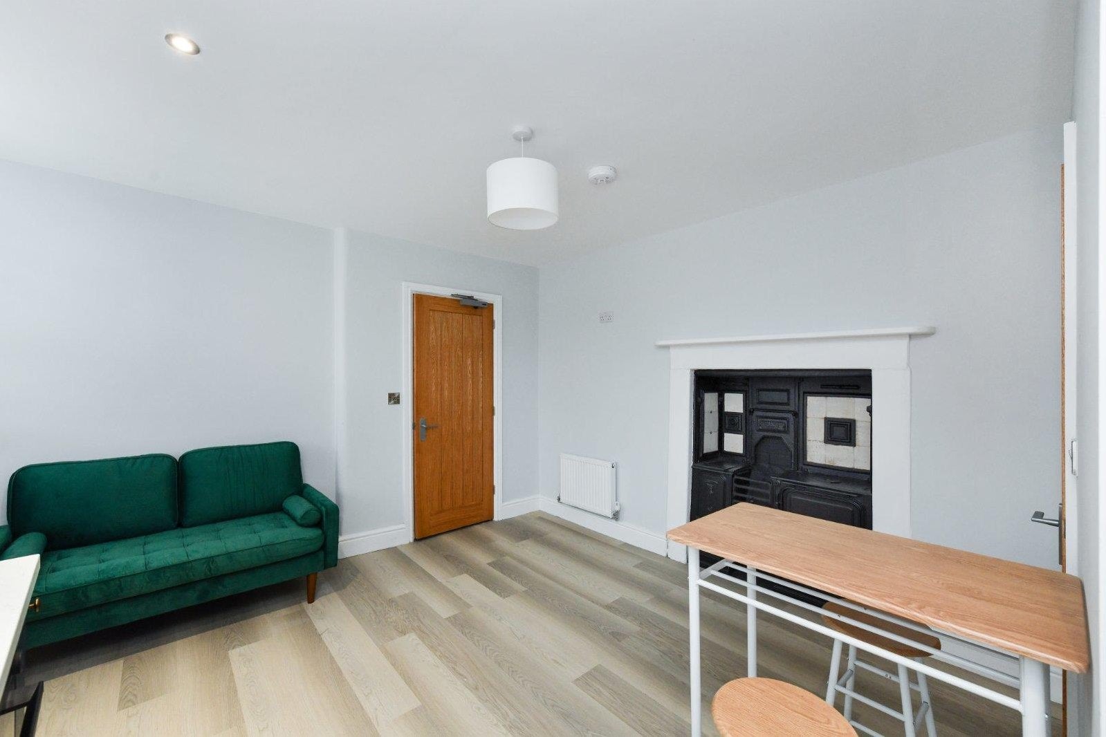 Flat St James's Terrace in Nottingham