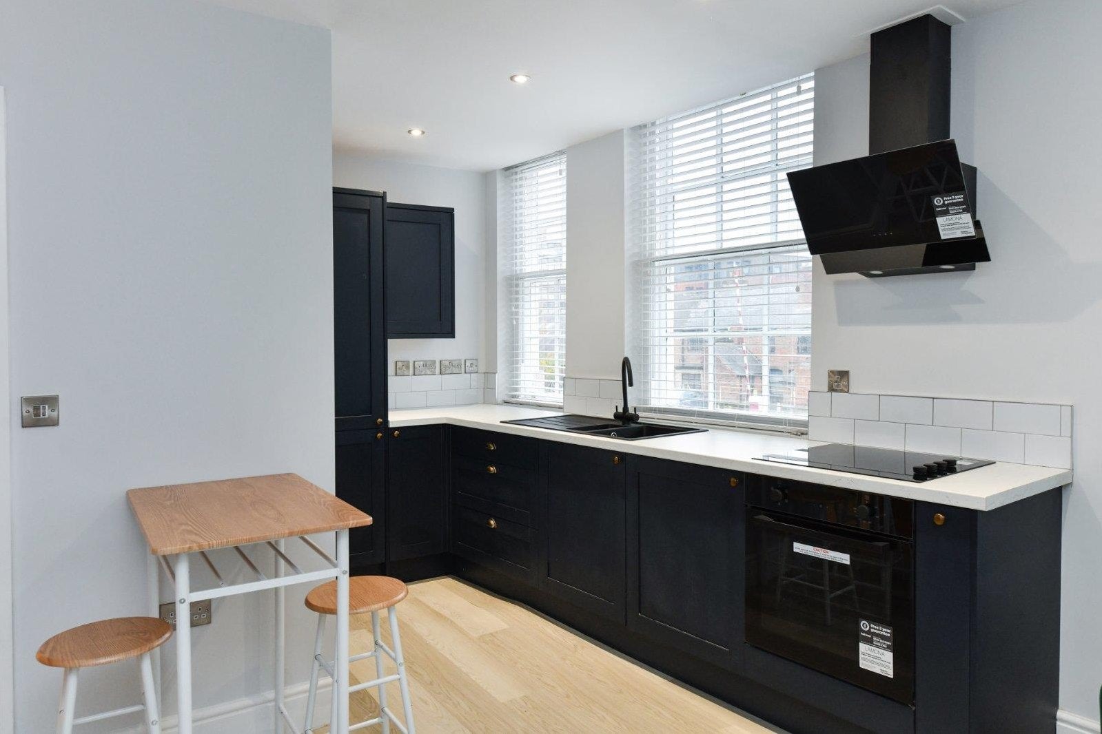 Flat St James's Terrace in Nottingham