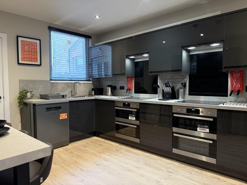 Room Douglas Road in Maidstone