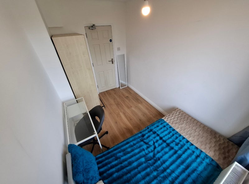 Room Shawford Court in Greater London