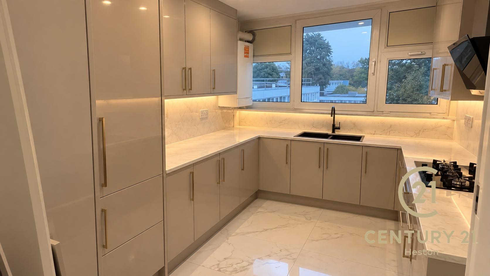 Flat Biscoe Close in Greater London